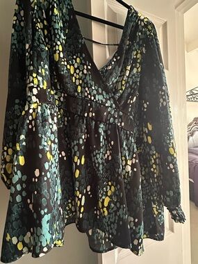 Black Printed V-Neck Tunic with Teal, Yellow, and Pale Pink Spots